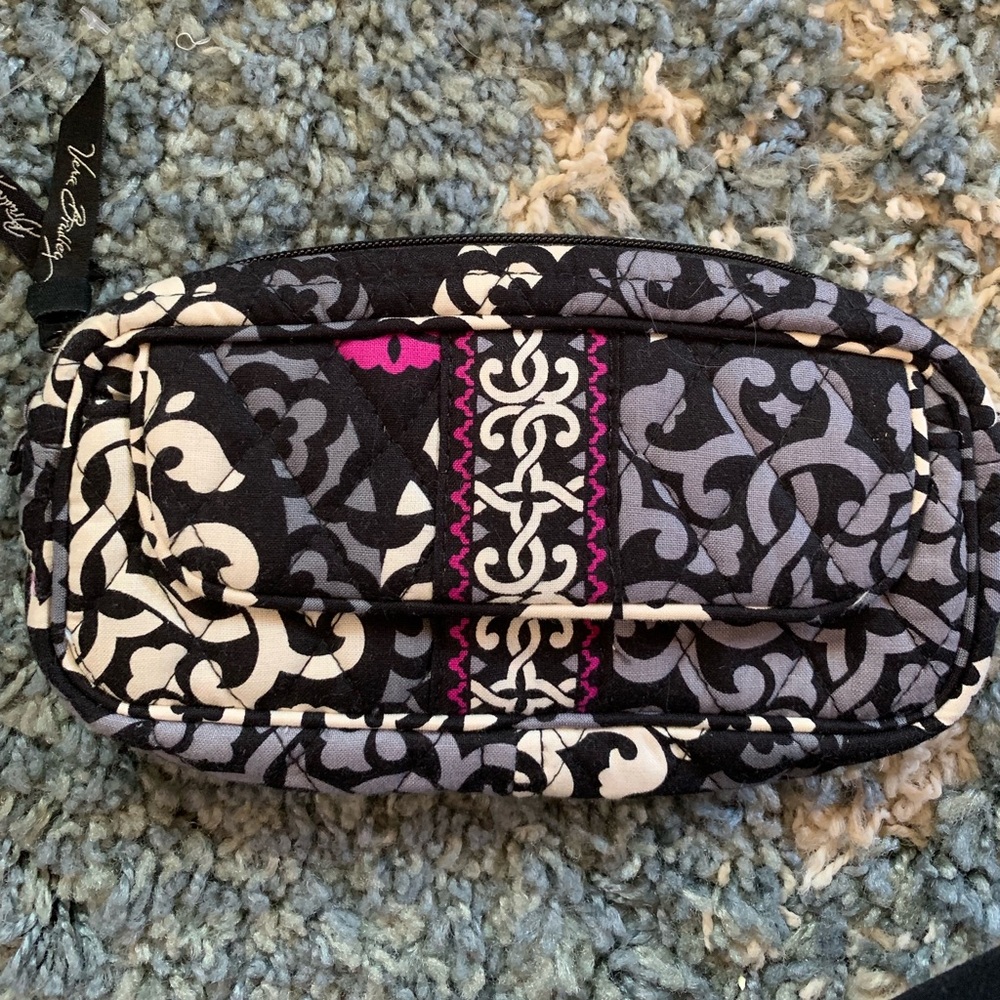 Vera Bradley Canterbury Magenta cosmetic bag👛💄